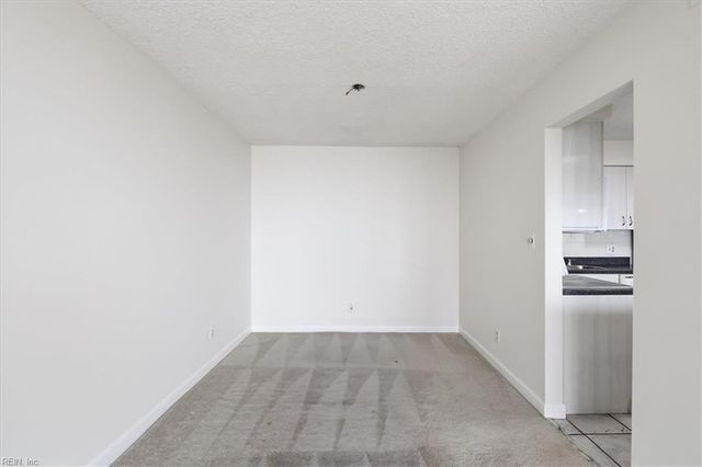 3288 Page Ave Apt P2, Virginia Beach, VA 23451