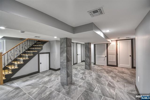 72 Hille Place, Ridgefield Park, NJ 07660