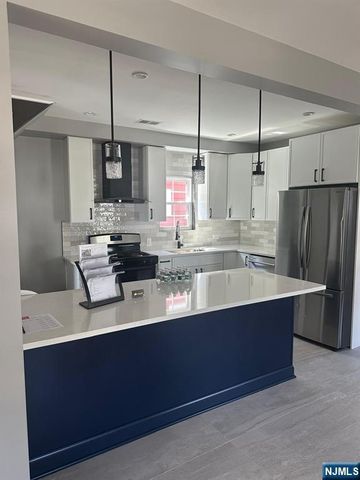 72 Hille Place, Ridgefield Park, NJ 07660