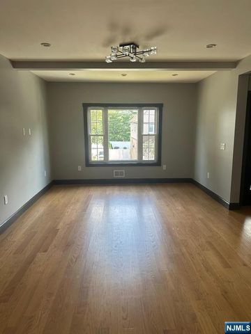 72 Hille Place, Ridgefield Park, NJ 07660