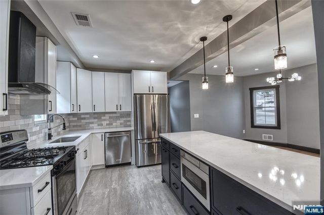 72 Hille Place, Ridgefield Park, NJ 07660