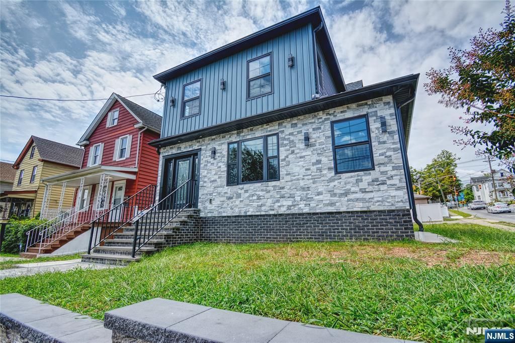 72 Hille Place, Ridgefield Park, NJ 07660