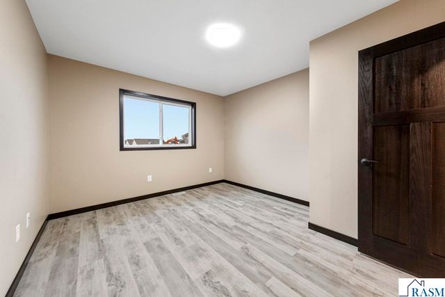 3202 Noble Drive, Mankato, MN 56001