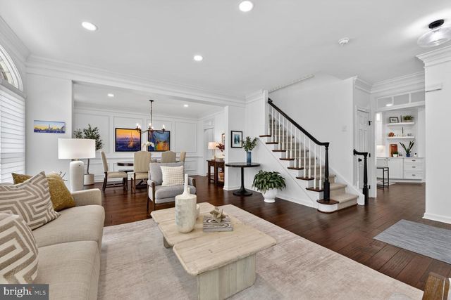 3834 FARRCROFT DR, Fairfax, VA 22030