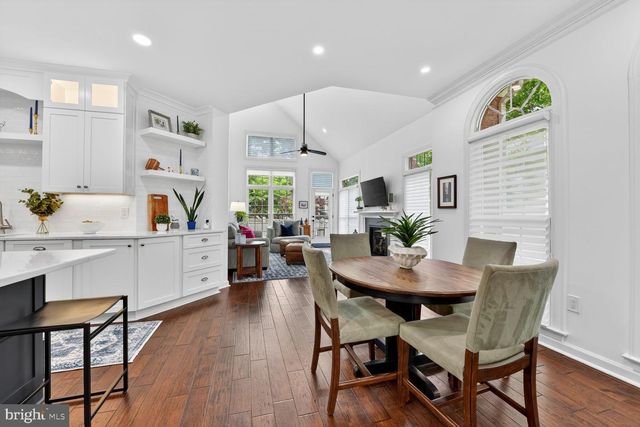 3834 FARRCROFT DR, Fairfax, VA 22030