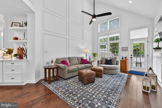 3834 FARRCROFT DR, Fairfax, VA 22030