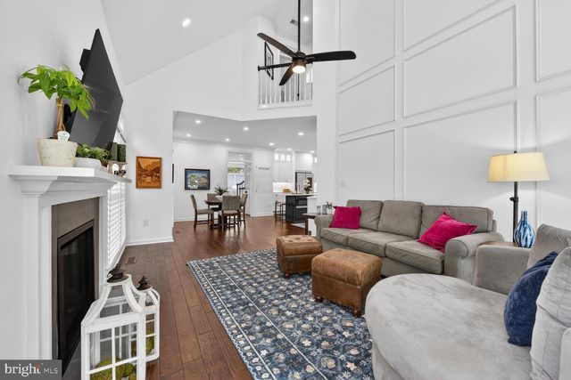 3834 FARRCROFT DR, Fairfax, VA 22030