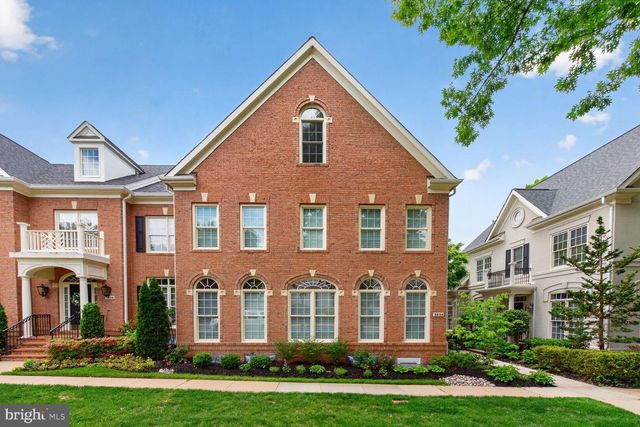 3834 FARRCROFT DR, Fairfax, VA 22030