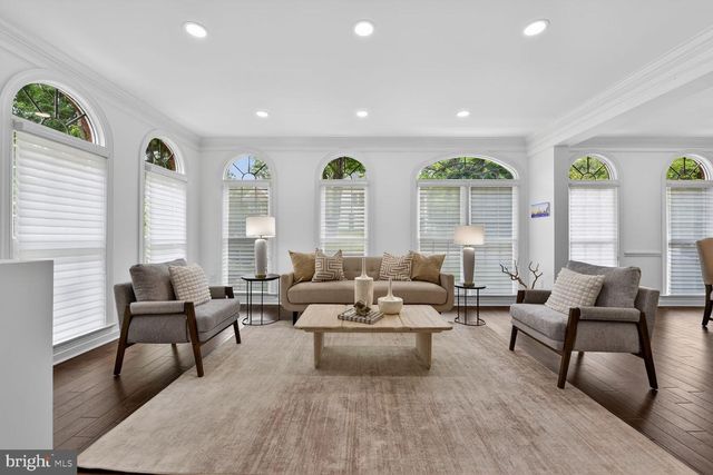 3834 FARRCROFT DR, Fairfax, VA 22030