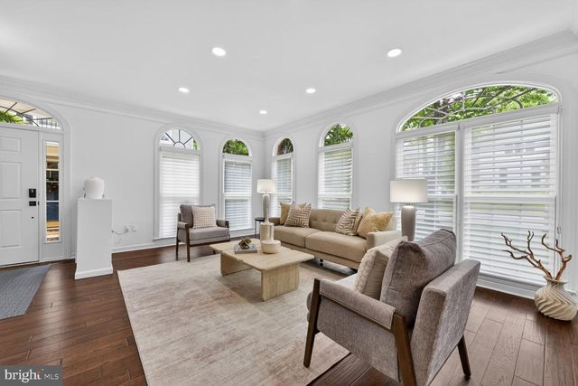 3834 FARRCROFT DR, Fairfax, VA 22030