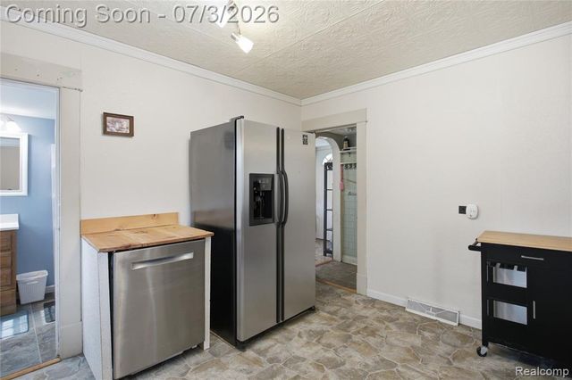 223 N Main Street, Webberville, MI 48892