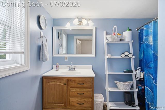 223 N Main Street, Webberville, MI 48892