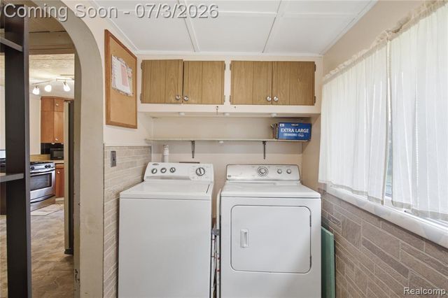 223 N Main Street, Webberville, MI 48892