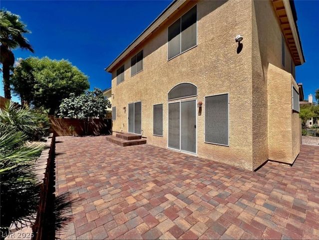 11023 Carberry Hill Street, Las Vegas, NV 89141