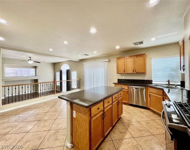 11023 Carberry Hill Street, Las Vegas, NV 89141