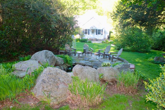 55 Knollcrest Road, New Fairfield, CT 06812