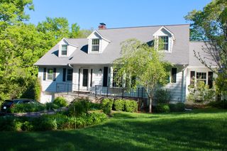 55 Knollcrest Road, New Fairfield, CT 06812