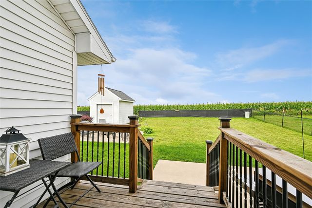 7306 Prairie Heights Drive SW, Cedar Rapids, IA 52404