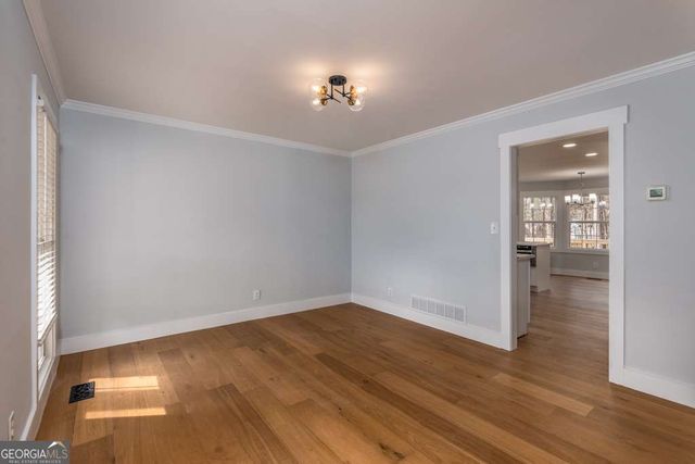 330 London Dale, Woodstock, GA 30189