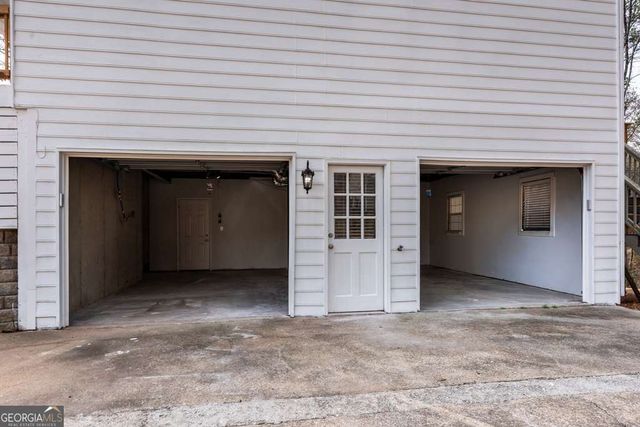 330 London Dale, Woodstock, GA 30189