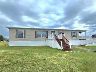 332 Maruca Dr, Mt Pleasant Boro, PA 15666