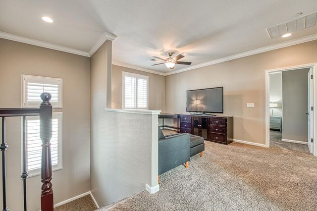 2087 E Makenna Drive, Fresno, CA 93730