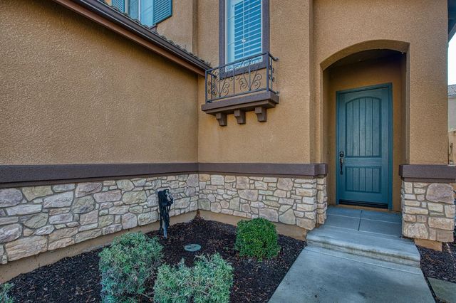 2087 E Makenna Drive, Fresno, CA 93730