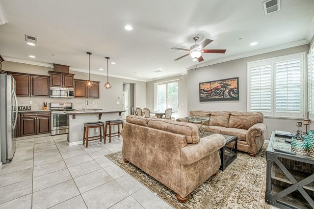 2087 E Makenna Drive, Fresno, CA 93730