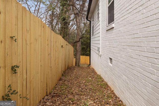 1104 Oak Knoll Terrace SE, Atlanta, GA 30315