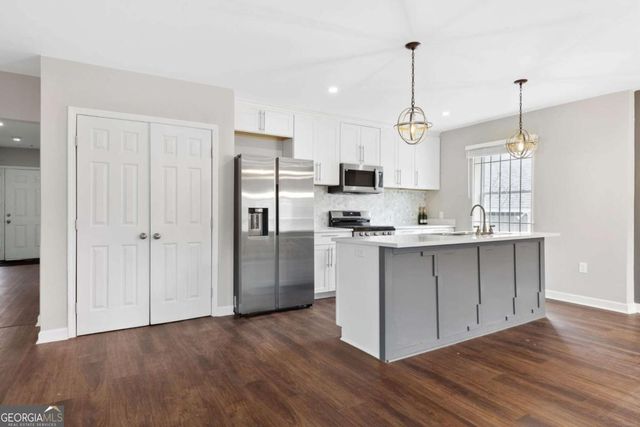 1104 Oak Knoll Terrace SE, Atlanta, GA 30315