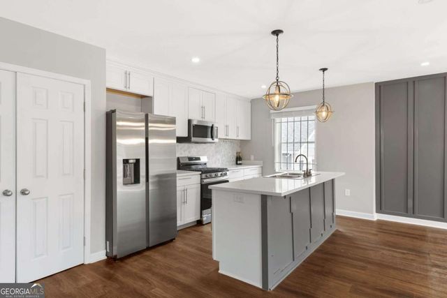 1104 Oak Knoll Terrace SE, Atlanta, GA 30315