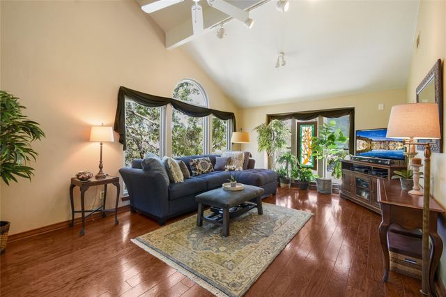 21013 Fawn Ridge DR, Lago Vista, TX 78645