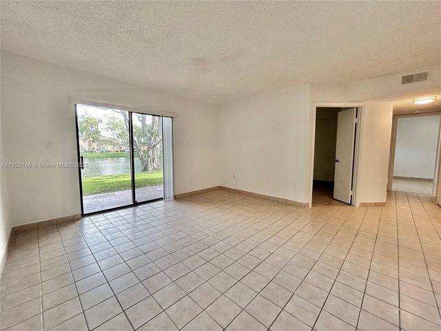 301 Palm Way 104, Pembroke Pines, FL 33025