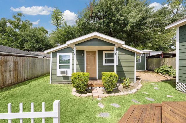 5105 Chapman Street, Houston, TX 77009