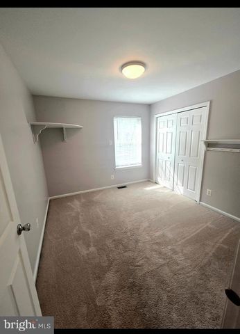 644 SURREY RD, Sewell, NJ 08080