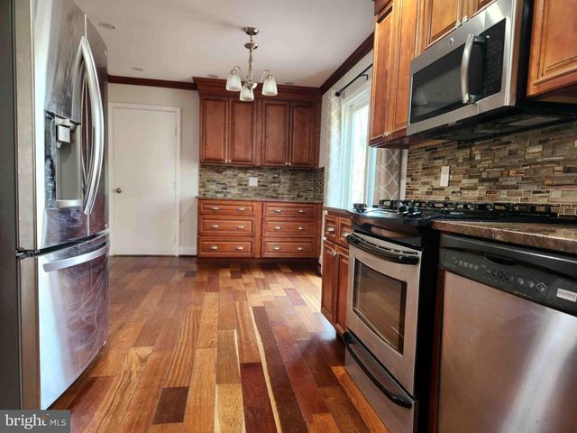 3019 MILLSTREAM CT, Herndon, VA 20171