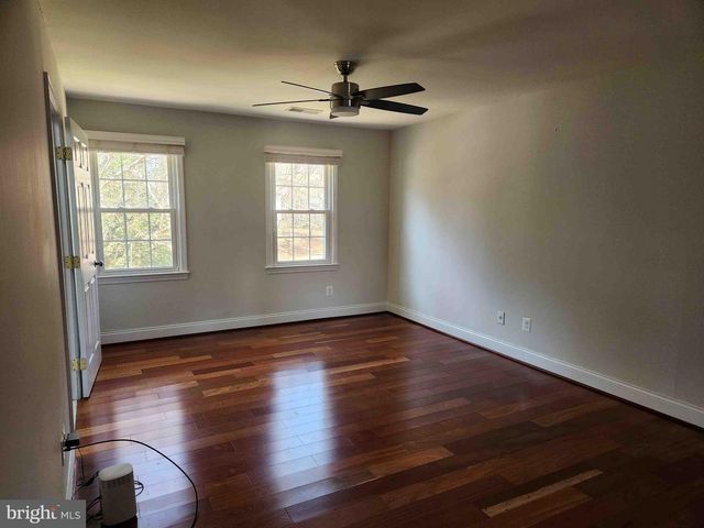 3019 MILLSTREAM CT, Herndon, VA 20171