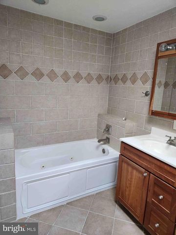 3019 MILLSTREAM CT, Herndon, VA 20171