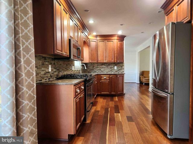 3019 MILLSTREAM CT, Herndon, VA 20171