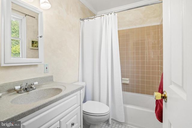 868 TWIN HARBOR DR, Arnold, MD 21012