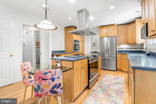 868 TWIN HARBOR DR, Arnold, MD 21012