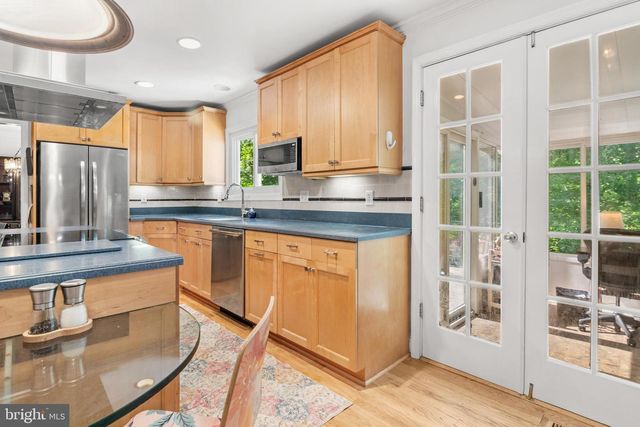 868 TWIN HARBOR DR, Arnold, MD 21012