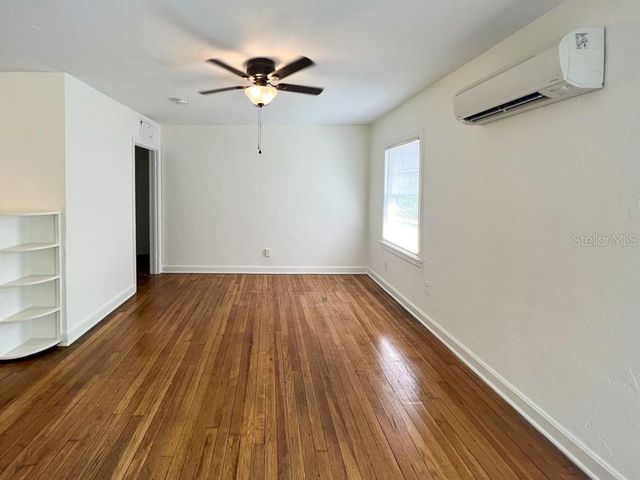 1124 NW 4TH AVENUE, Gainesville, FL 32601