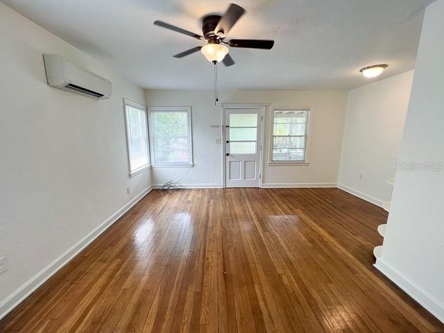 1124 NW 4TH AVENUE, Gainesville, FL 32601