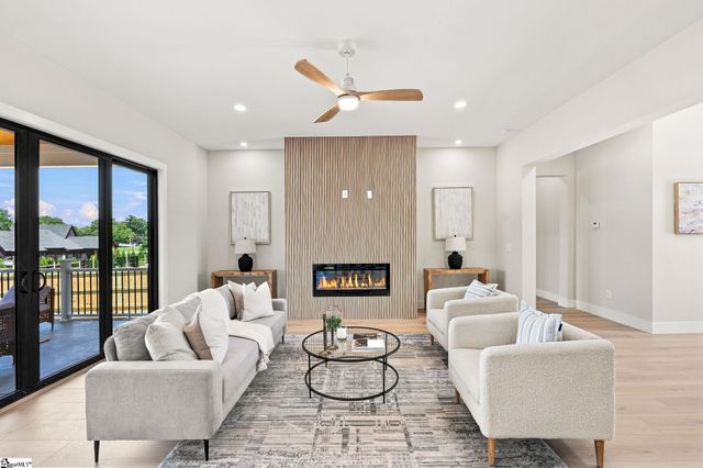 121 Cannon Avenue, Fountain Inn, SC 29644