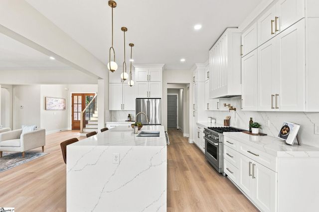 121 Cannon Avenue, Fountain Inn, SC 29644
