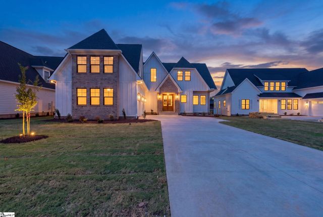 121 Cannon Avenue, Fountain Inn, SC 29644