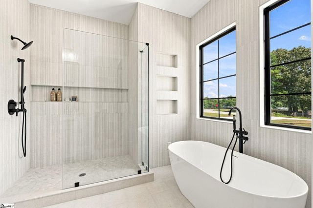 121 Cannon Avenue, Fountain Inn, SC 29644