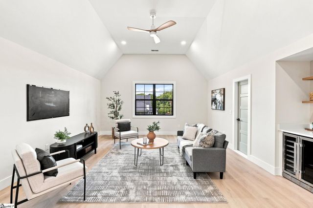 121 Cannon Avenue, Fountain Inn, SC 29644