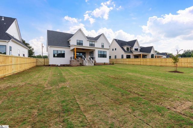 121 Cannon Avenue, Fountain Inn, SC 29644